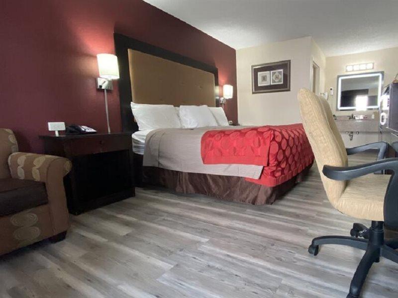 Motel Ramada By Wyndham Harrisonburg Esterno foto