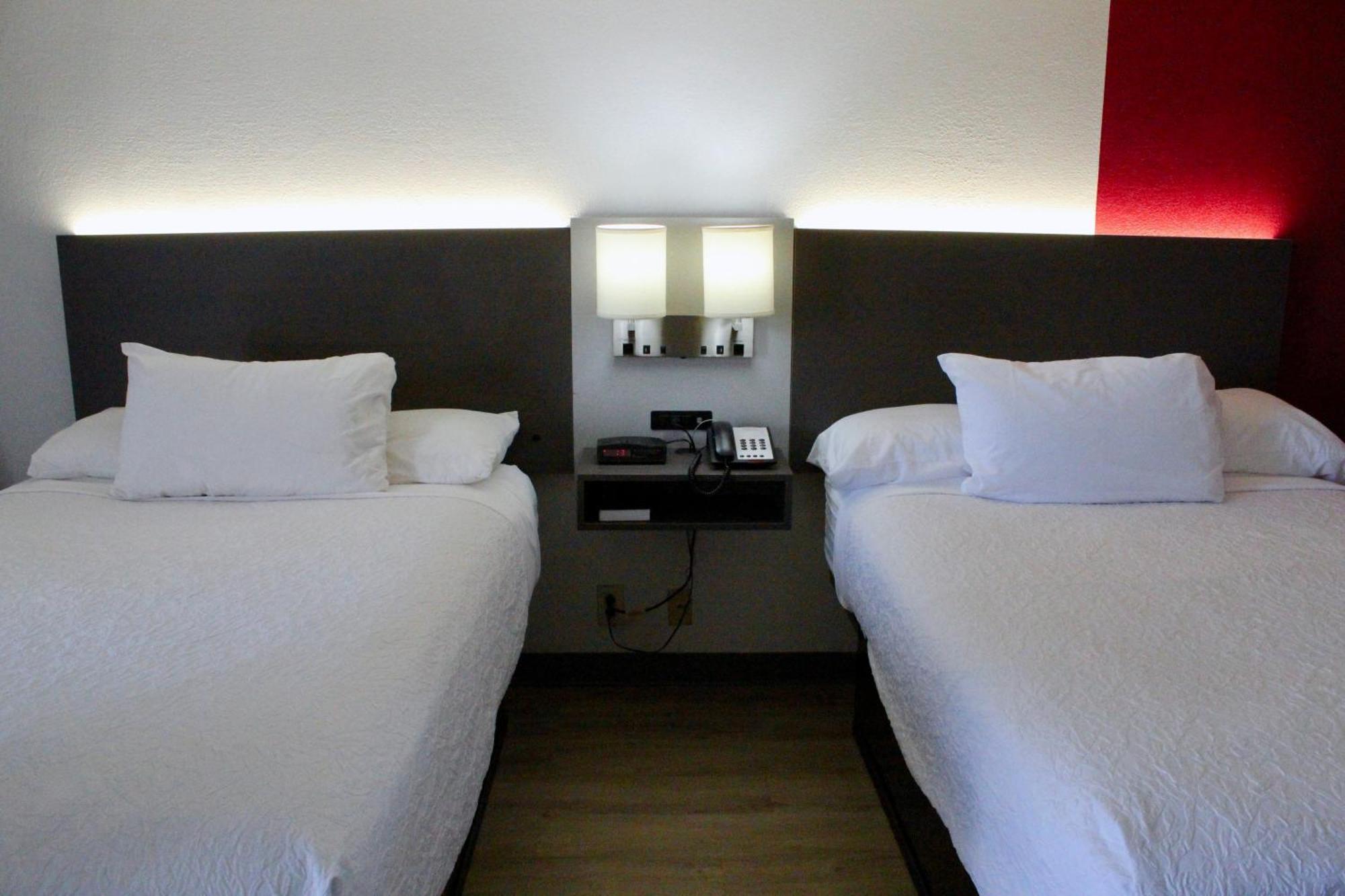 Motel Ramada By Wyndham Harrisonburg Esterno foto