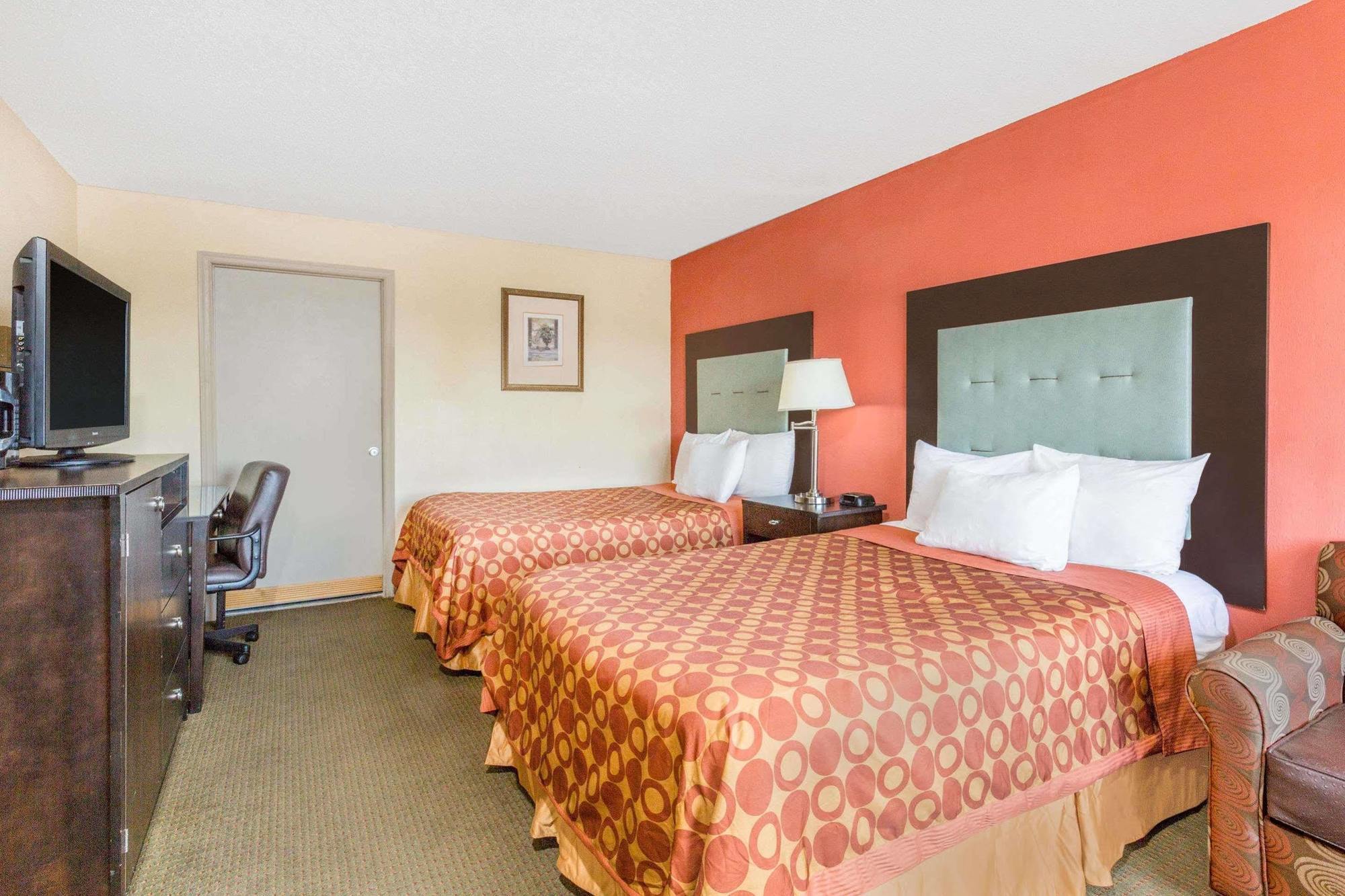Motel Ramada By Wyndham Harrisonburg Esterno foto